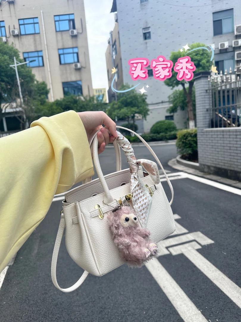 【颜谨家新款】中号金扣网红单肩小众潮流通勤休闲夏季时尚女士包包