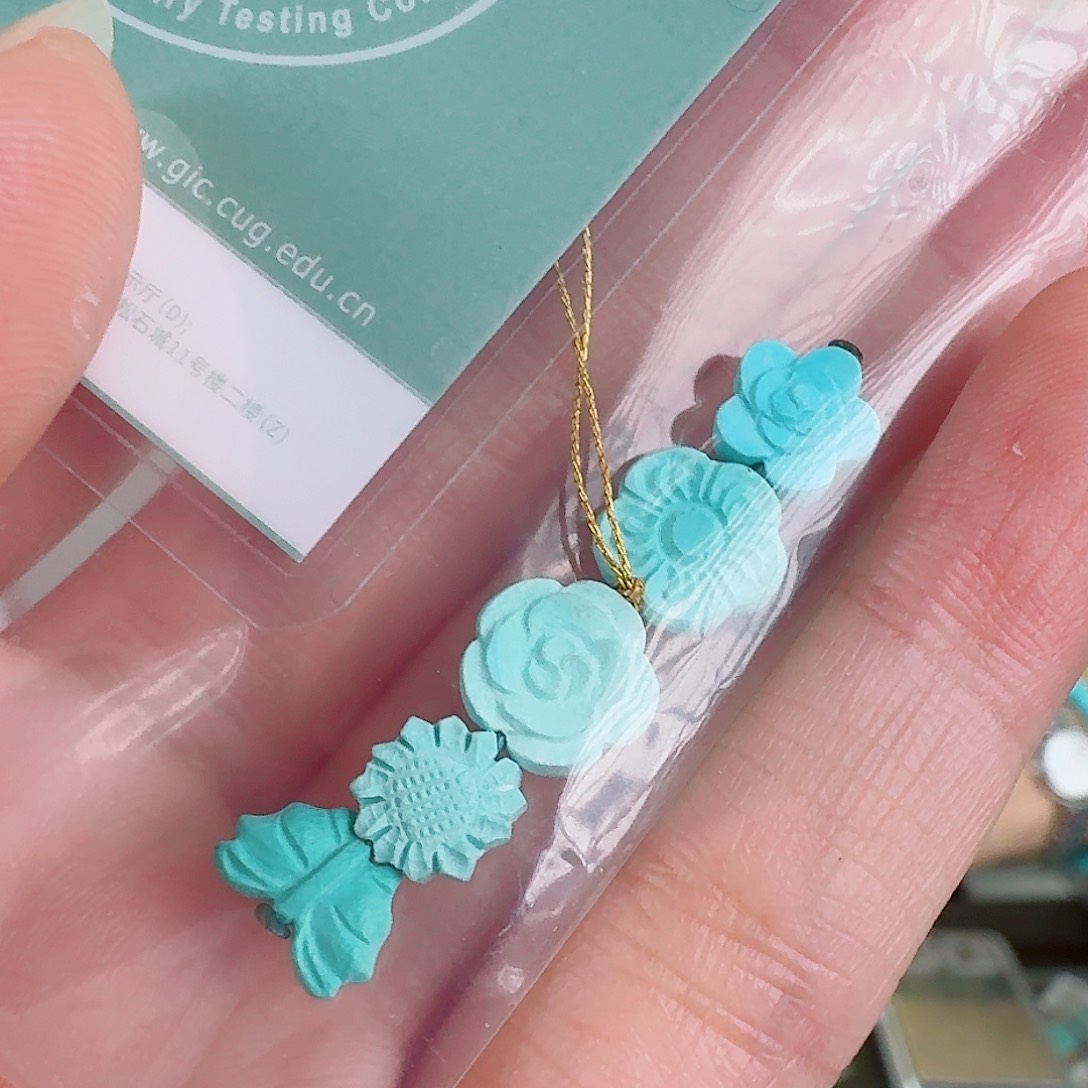 未镶嵌绿松石珠宝奇石