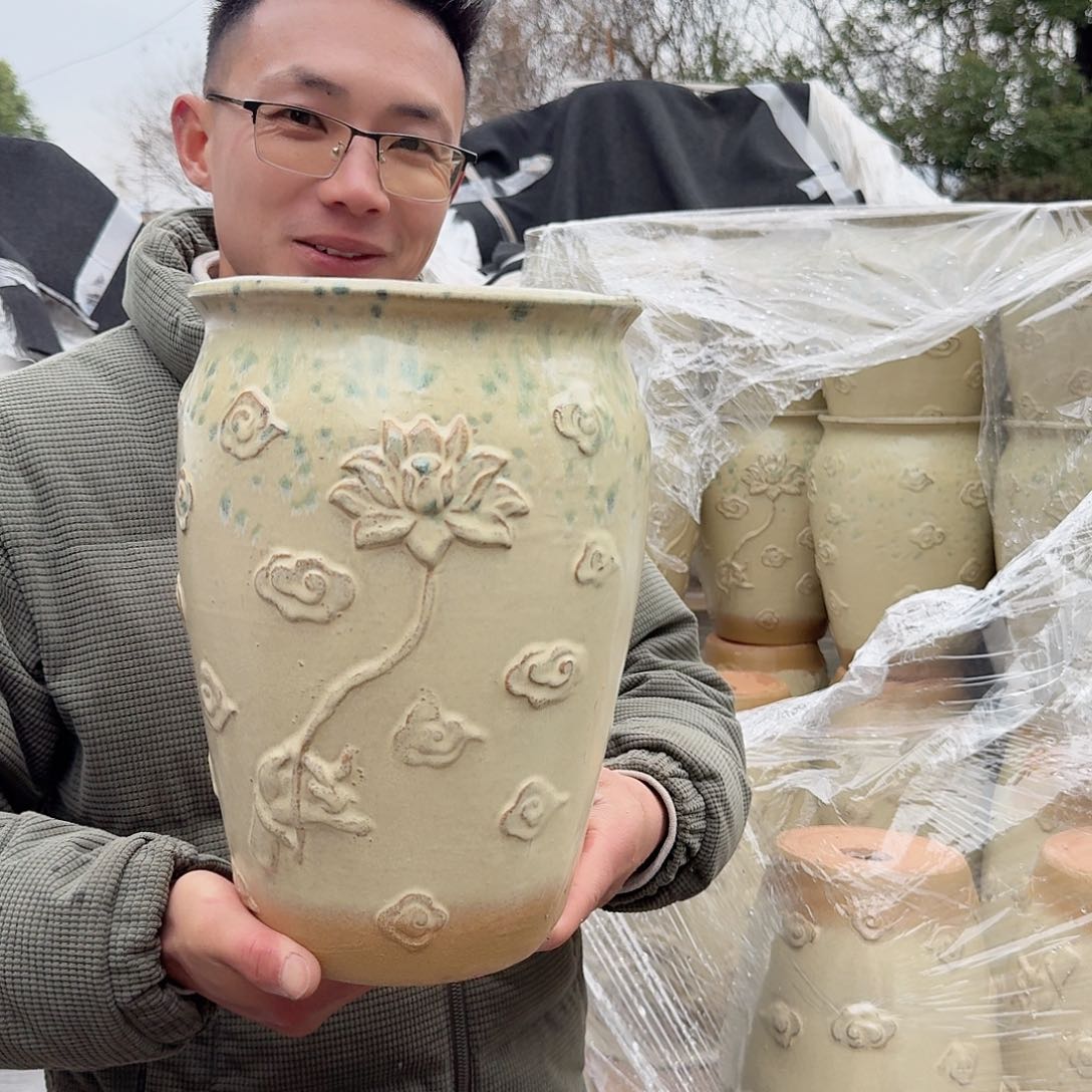 紫砂花盆口20高30（一个莲花老庄