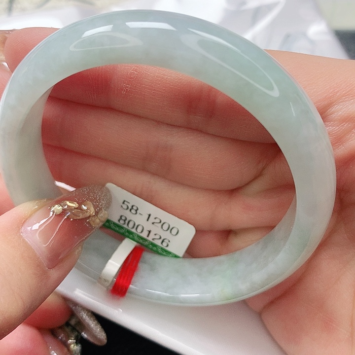 翡翠手镯未镶嵌缅甸天然A货翡翠