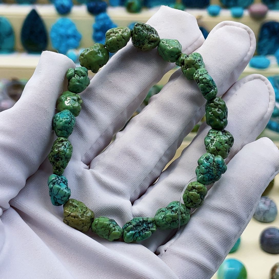 绿松石未镶嵌挂件