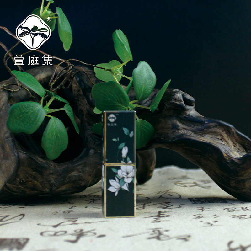 【清仓】精油润唇膏沉香果韵 1只