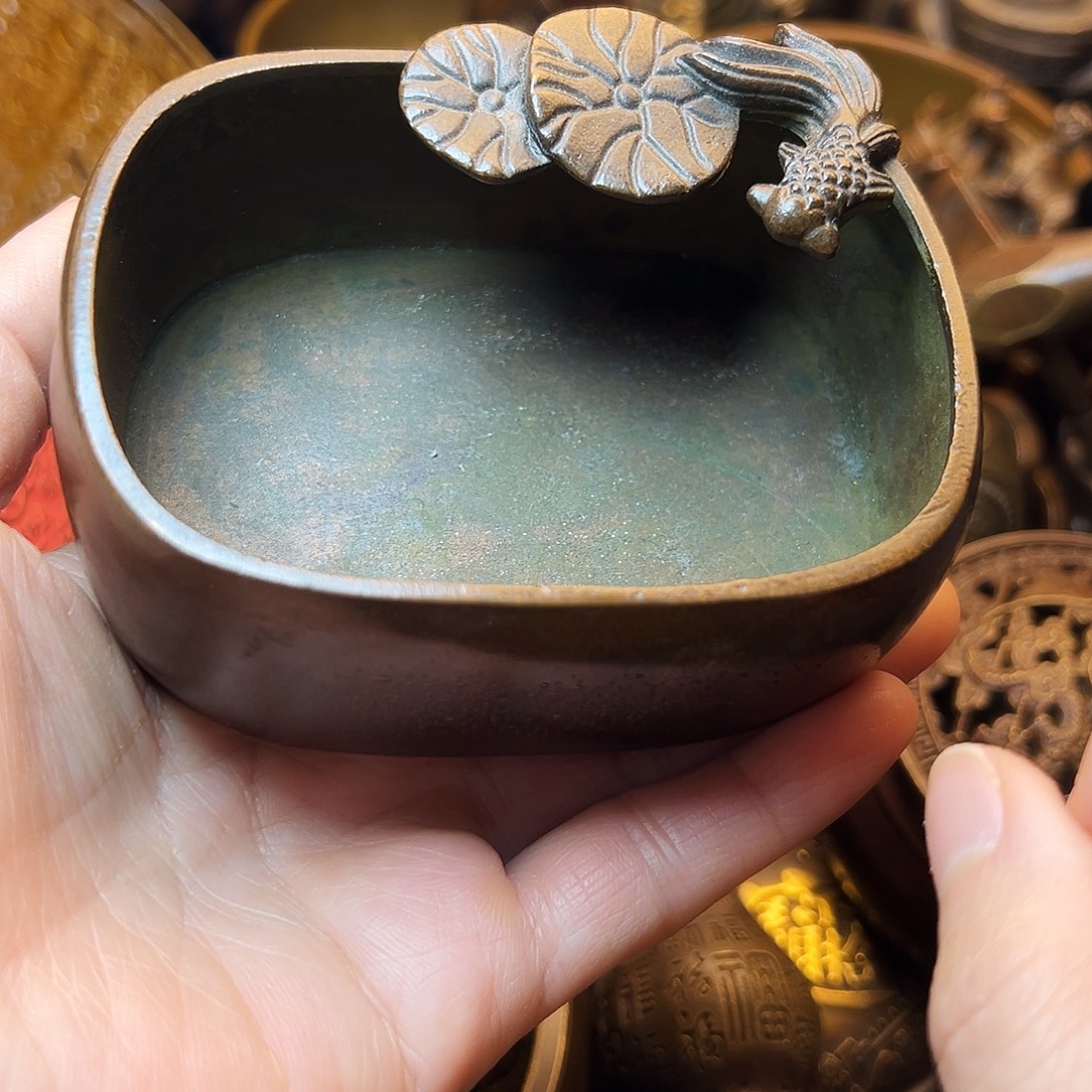 精美铜器工艺品等