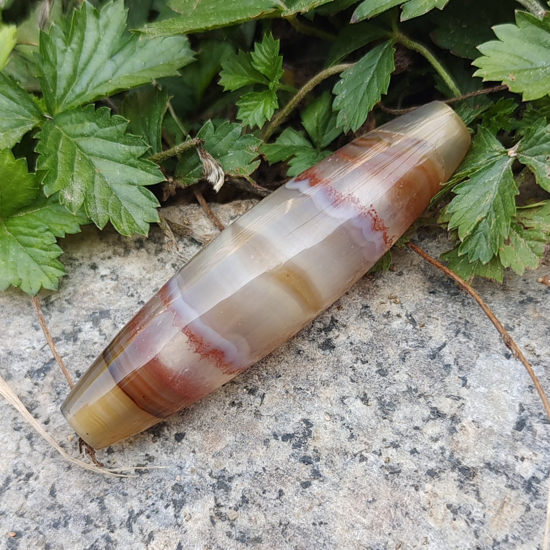 天然巴西玛瑙 尺寸：54*14 多彩水晶缠丝 凤眼天珠 适合吊坠锁骨珠