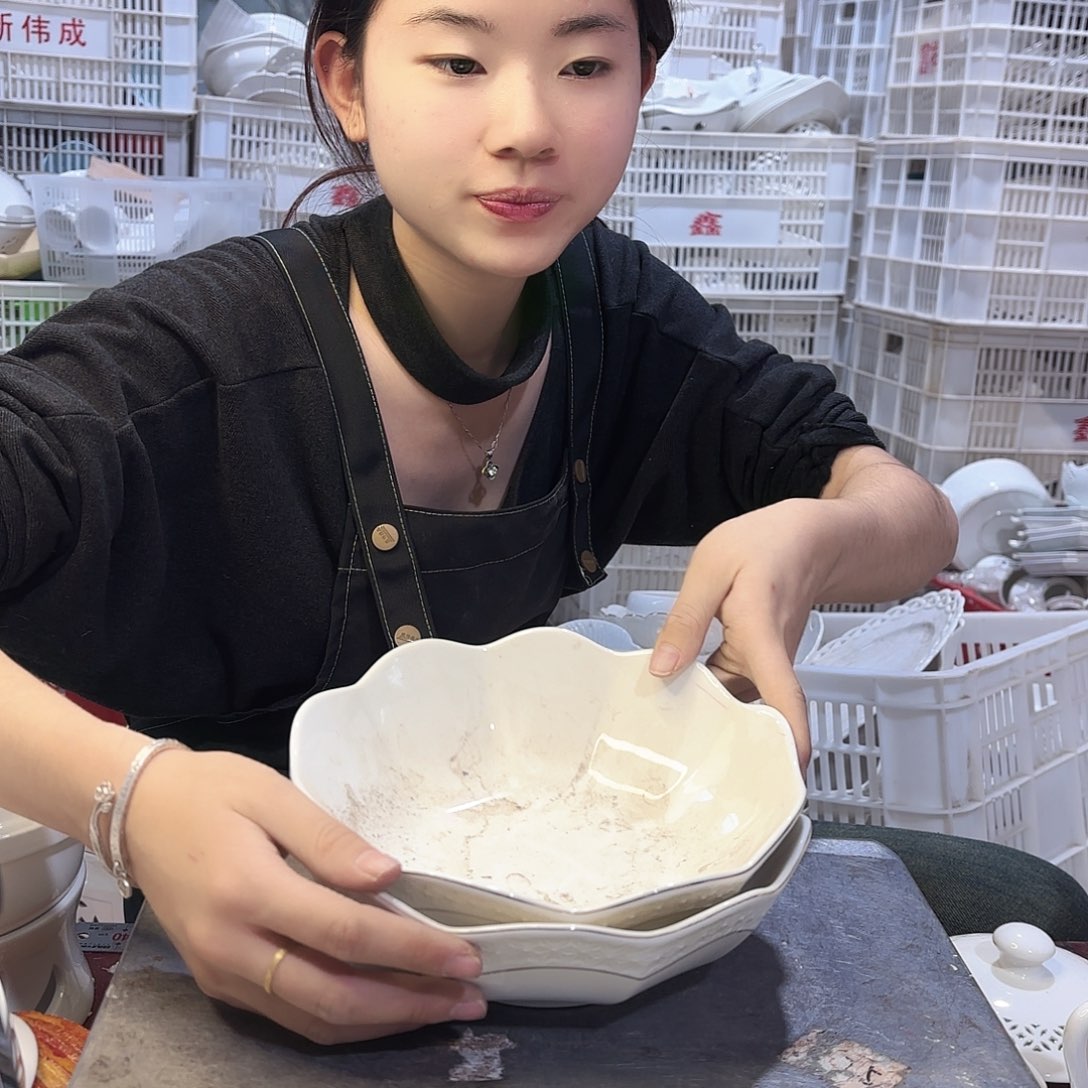 盘容微瑕产品………A135两个