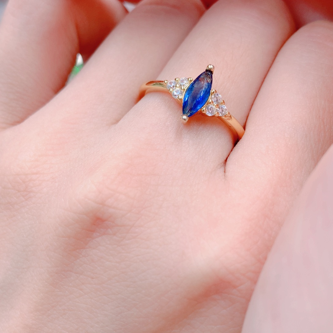 蓝宝石戒指银S925镶嵌