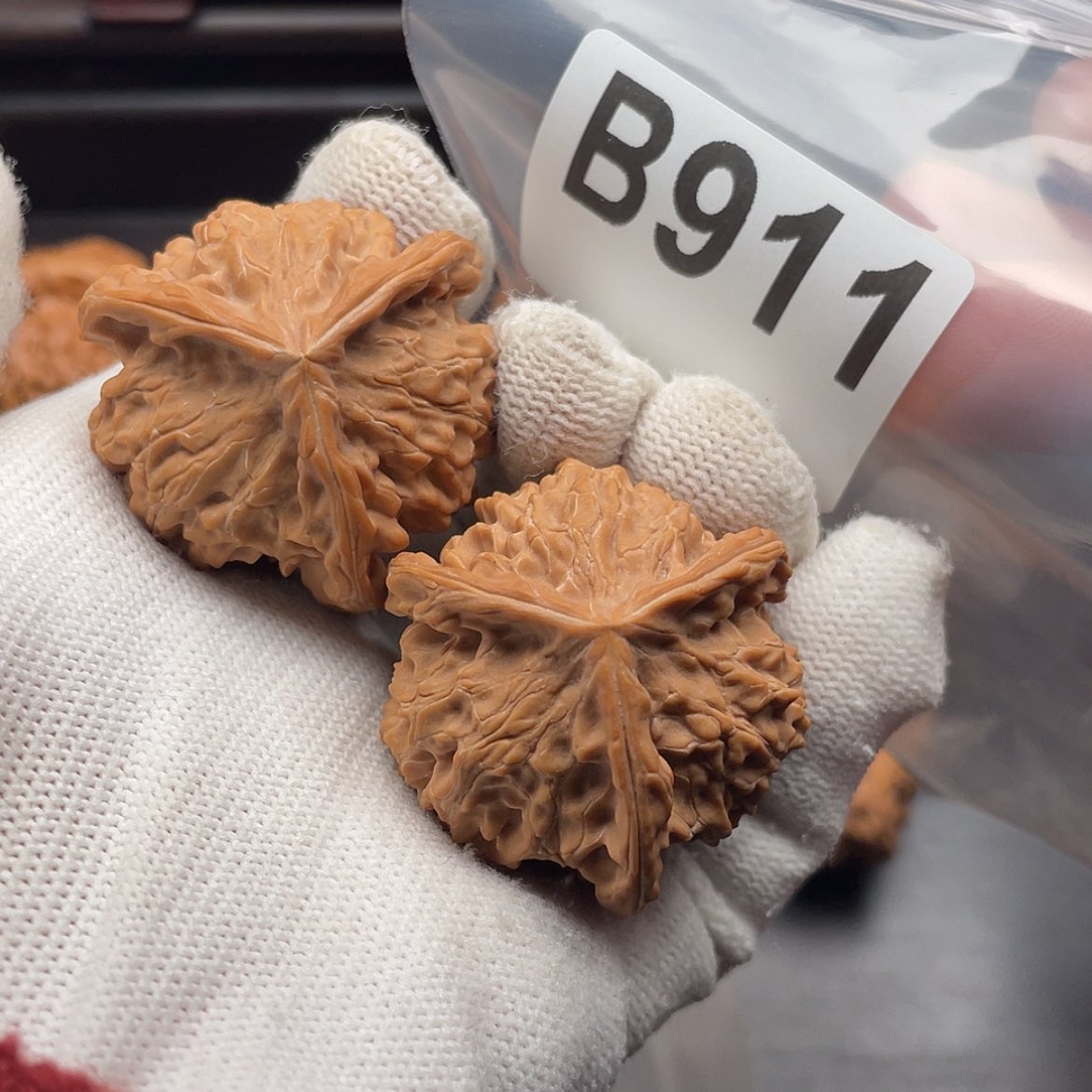 【闪购商品】文玩核桃吊坠B911球奔38