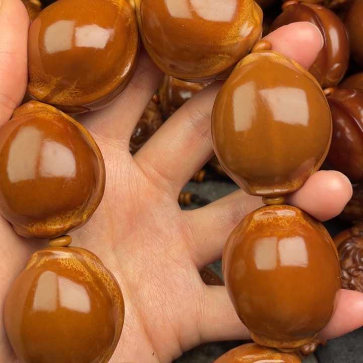 小***哥橄榄核吊坠橄榄核