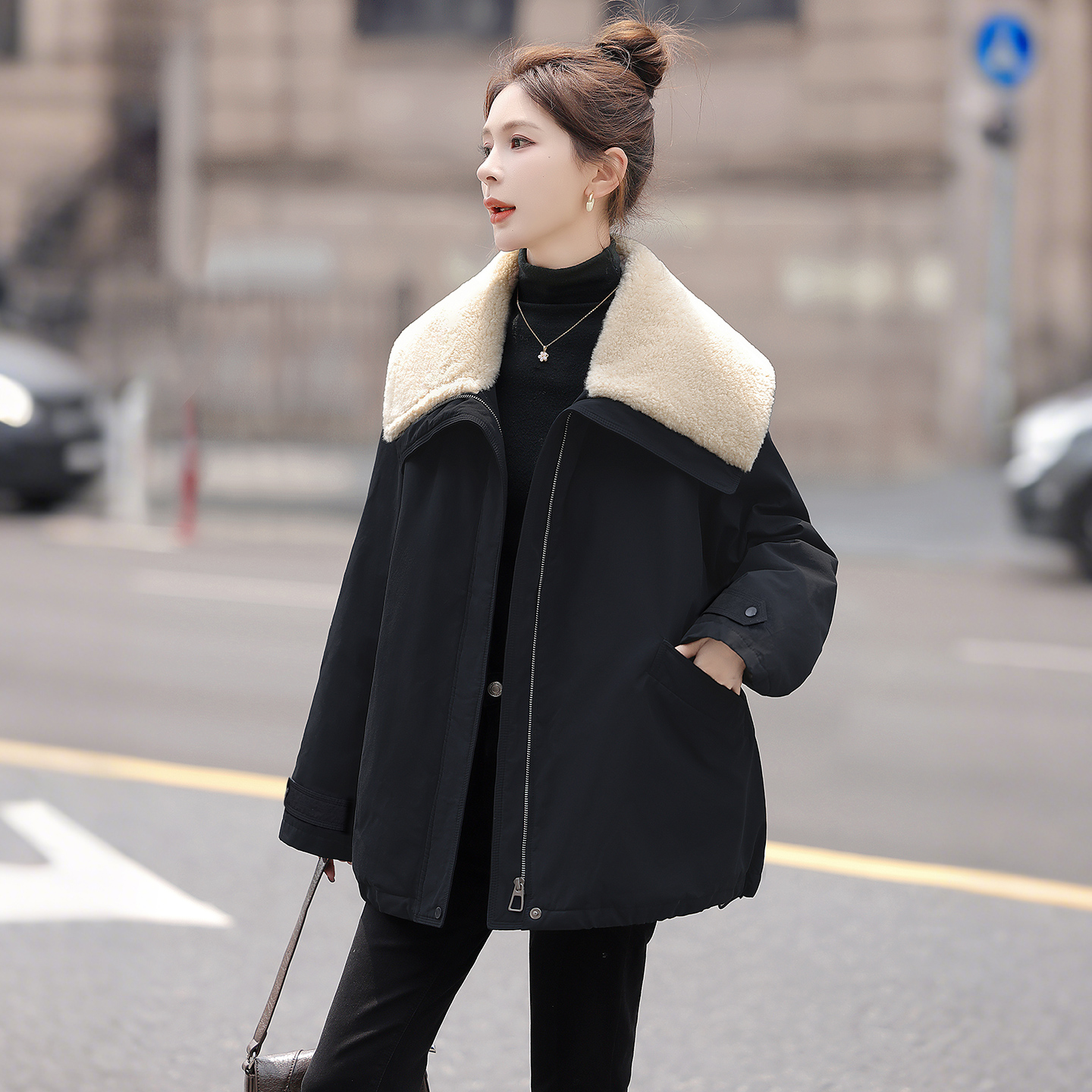 丝柏舍2025冬季新款女装落肩长袖宽松款中长款羽绒服S54B2456Y