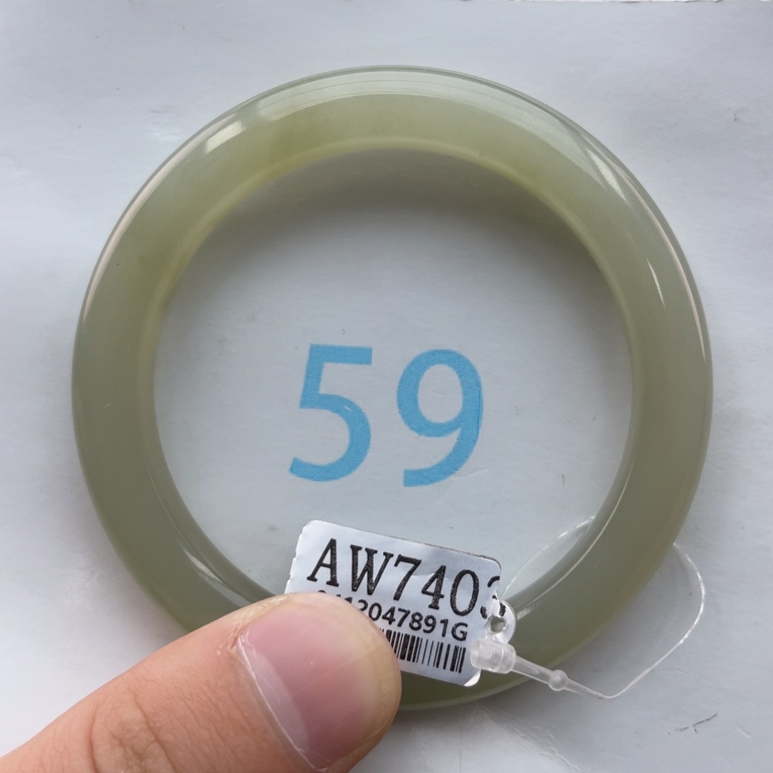 和田玉手镯未镶嵌梨*?