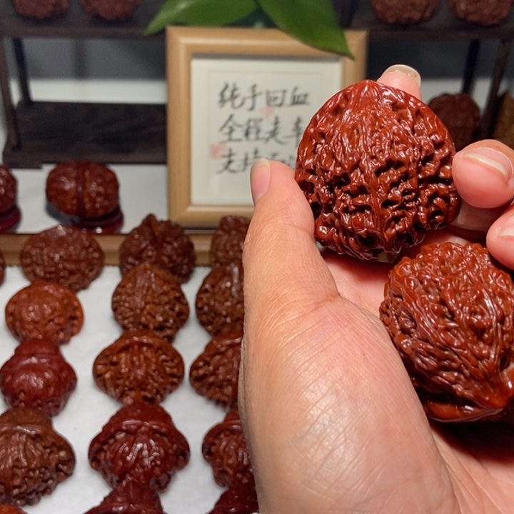 孙***跶吊坠文玩核桃南疆
