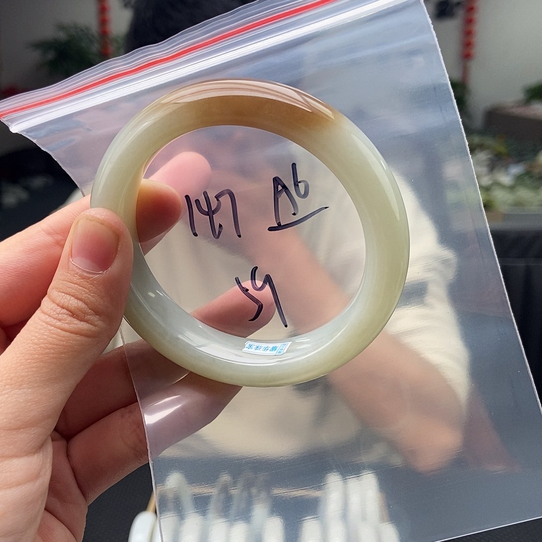 和田玉颜色多样性发拍一发一未镶嵌