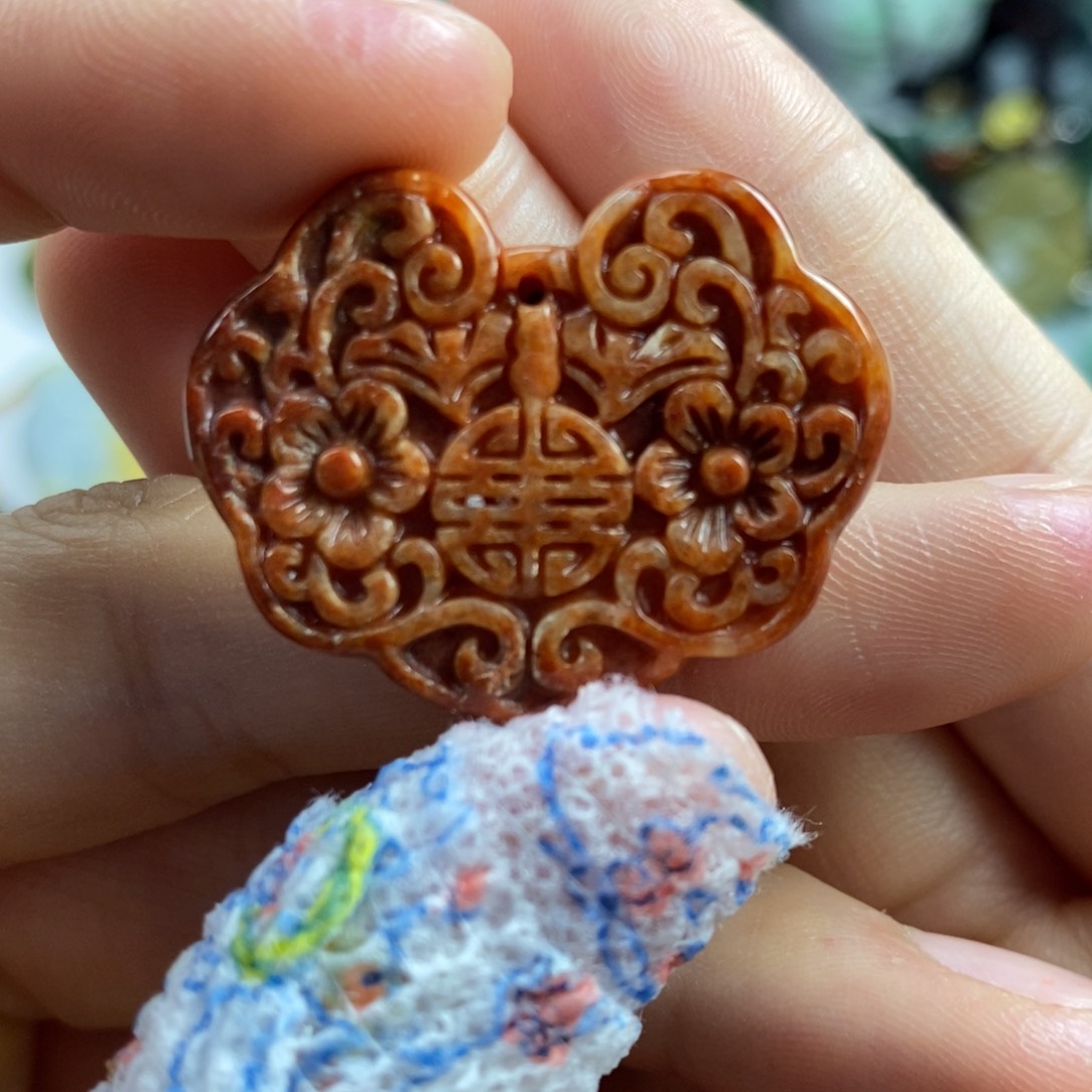 翡翠颈饰未镶嵌吊坠