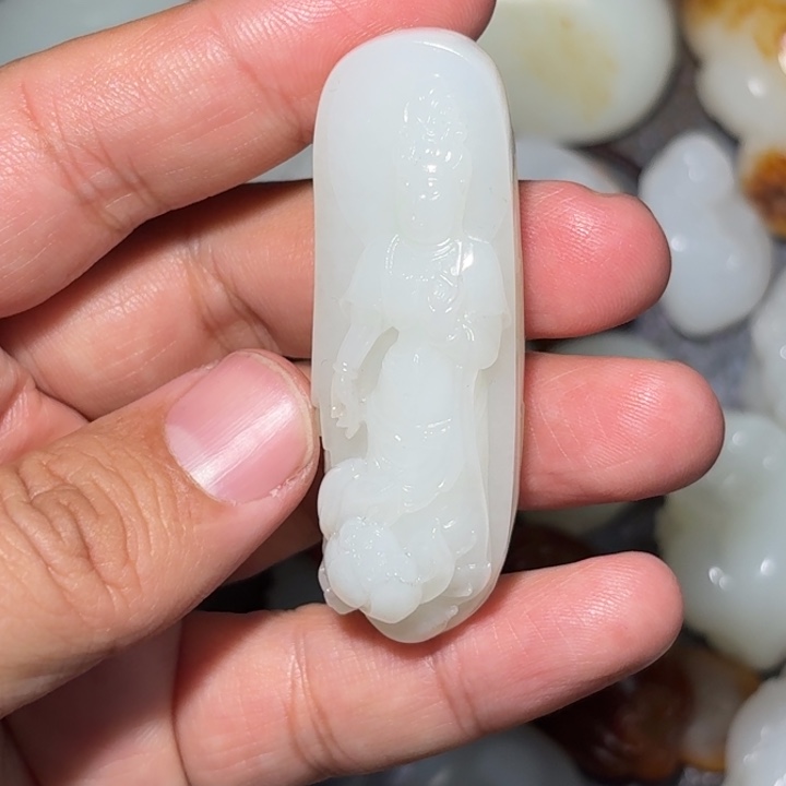 和田玉颈饰未镶嵌