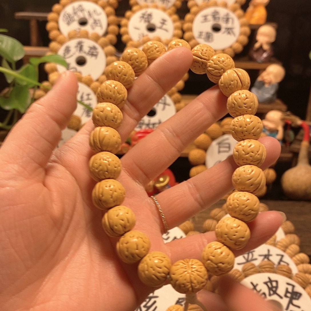 【闪购商品】蓝*士桃核核王一道筋手持