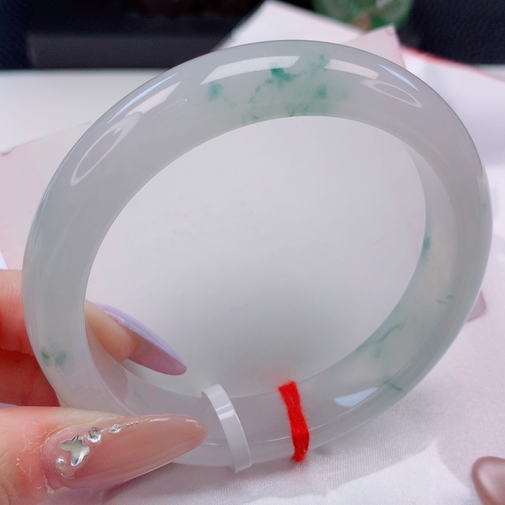 翡翠未镶嵌手镯60圈