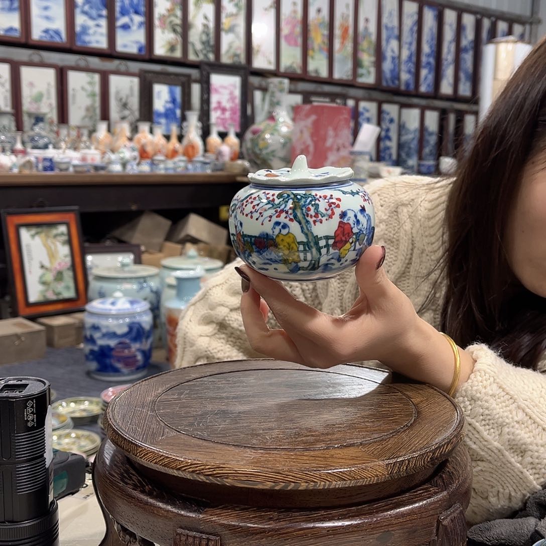 摆件陶瓷//////景德镇陶瓷瓷器。