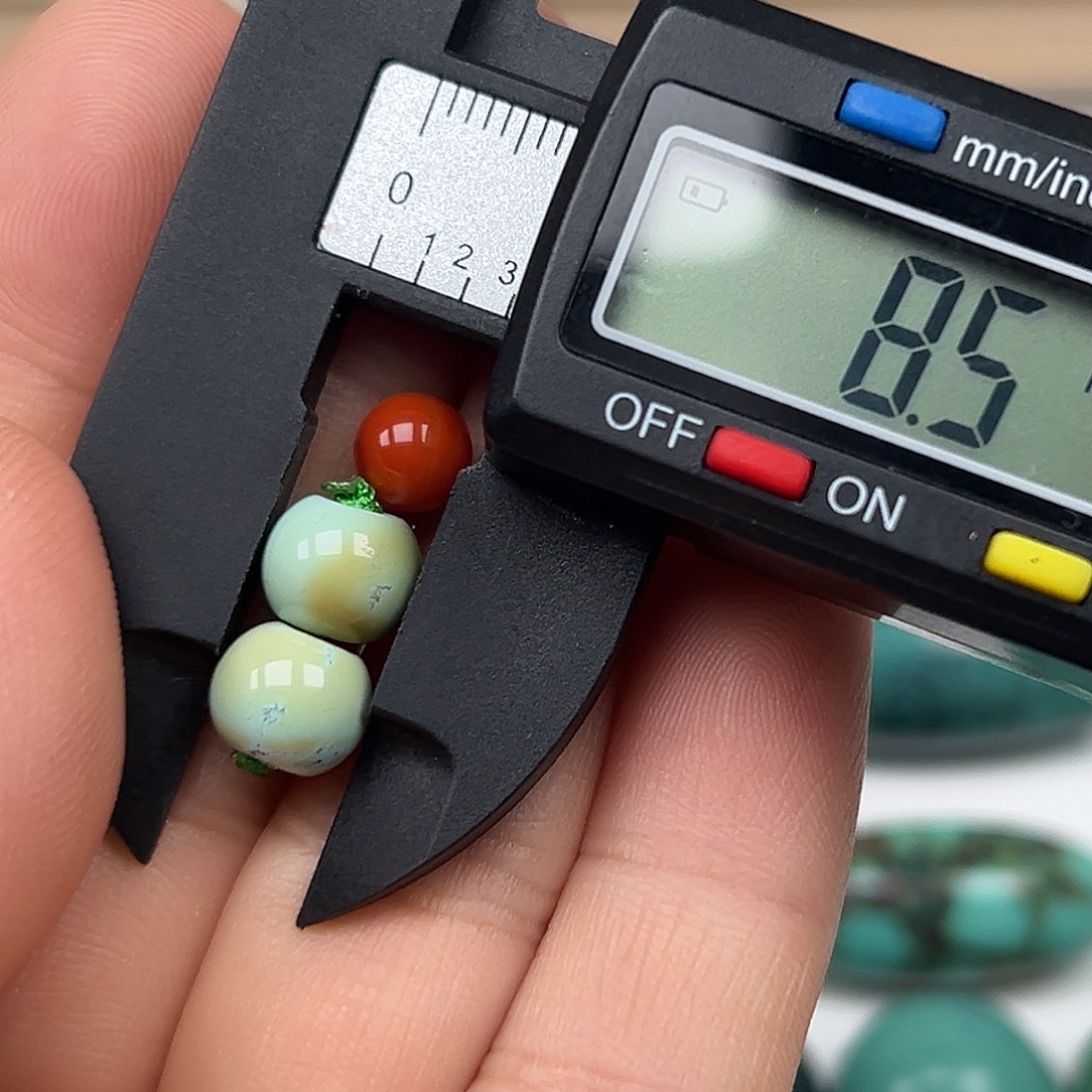 南红玛瑙未镶嵌珠宝奇石