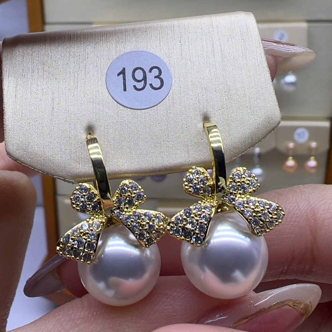 淡水珍珠未镶嵌耳饰