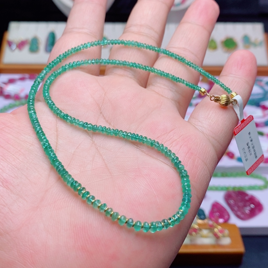 祖母绿18K金镶嵌项链