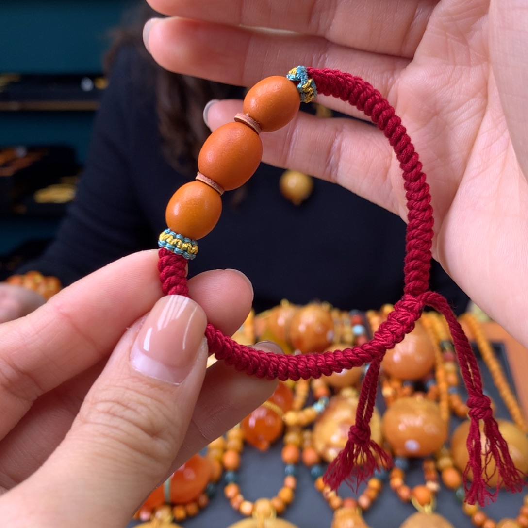 蜜蜡未镶嵌手绳天然