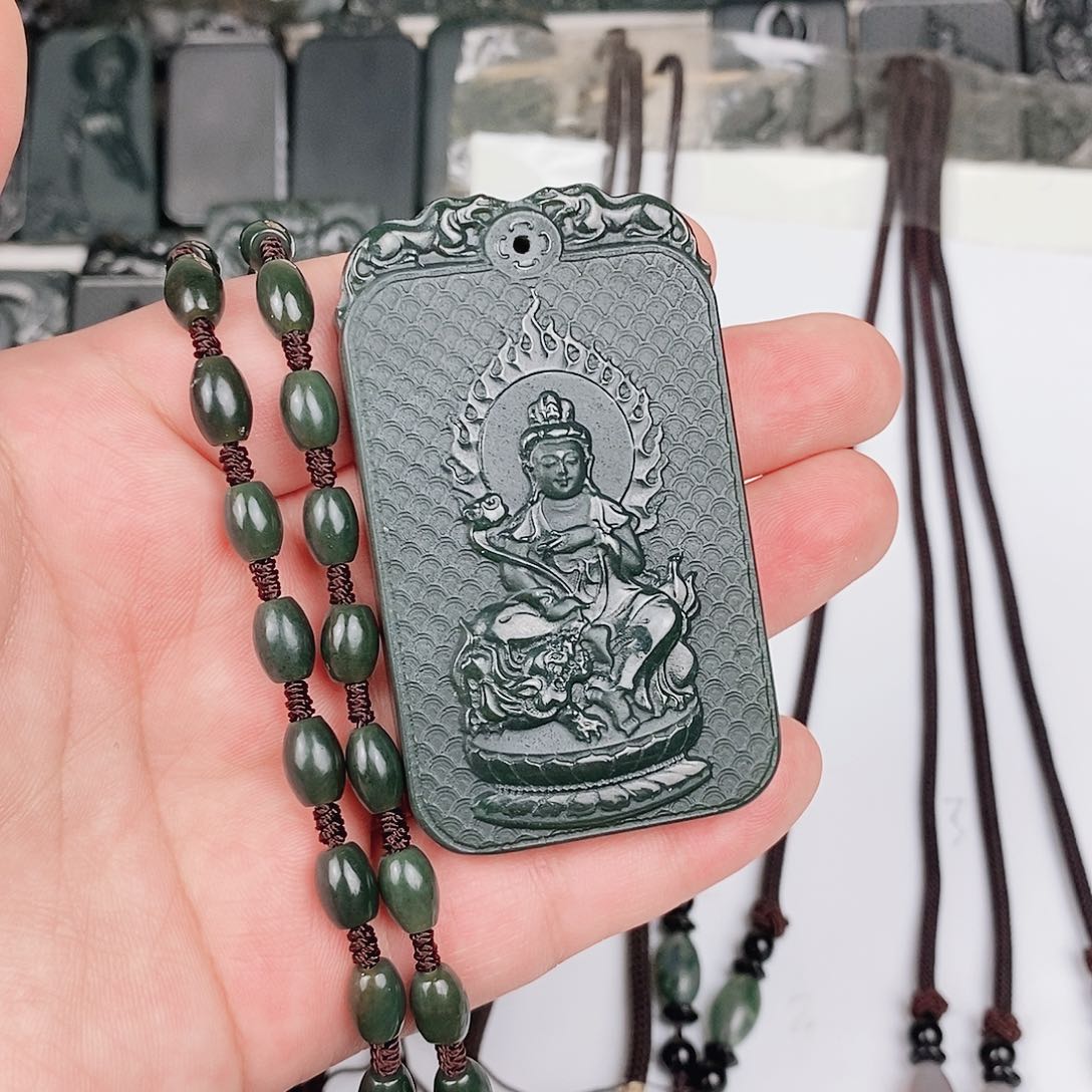 和田玉颈饰未镶嵌俗*