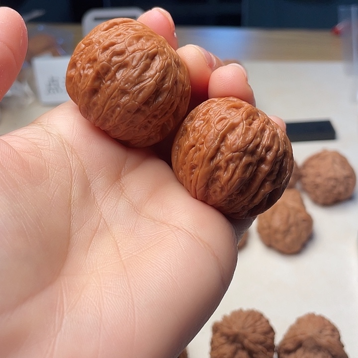 P***e吊坠文玩核桃铁锤