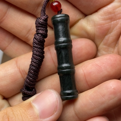 *****和田玉未镶嵌颈饰