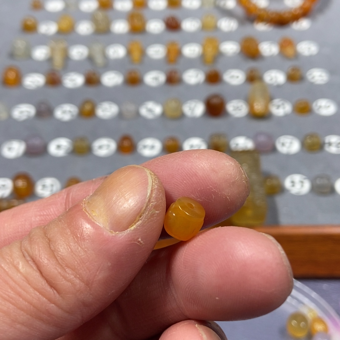 常****玛瑙/玉髓合金颈饰珠