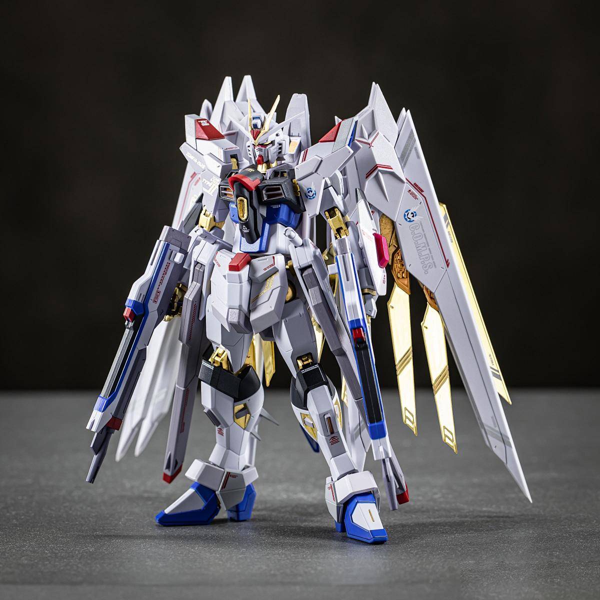 【疾风】买高达饰品附赠送游戏一次~