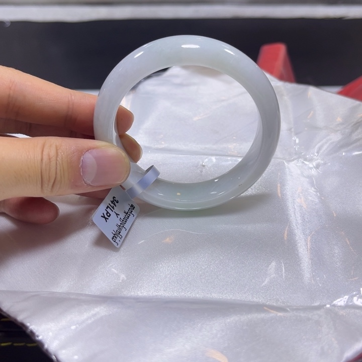 翡翠手镯未镶嵌天然A货翡翠缅料手镯多样性发货团购发一件