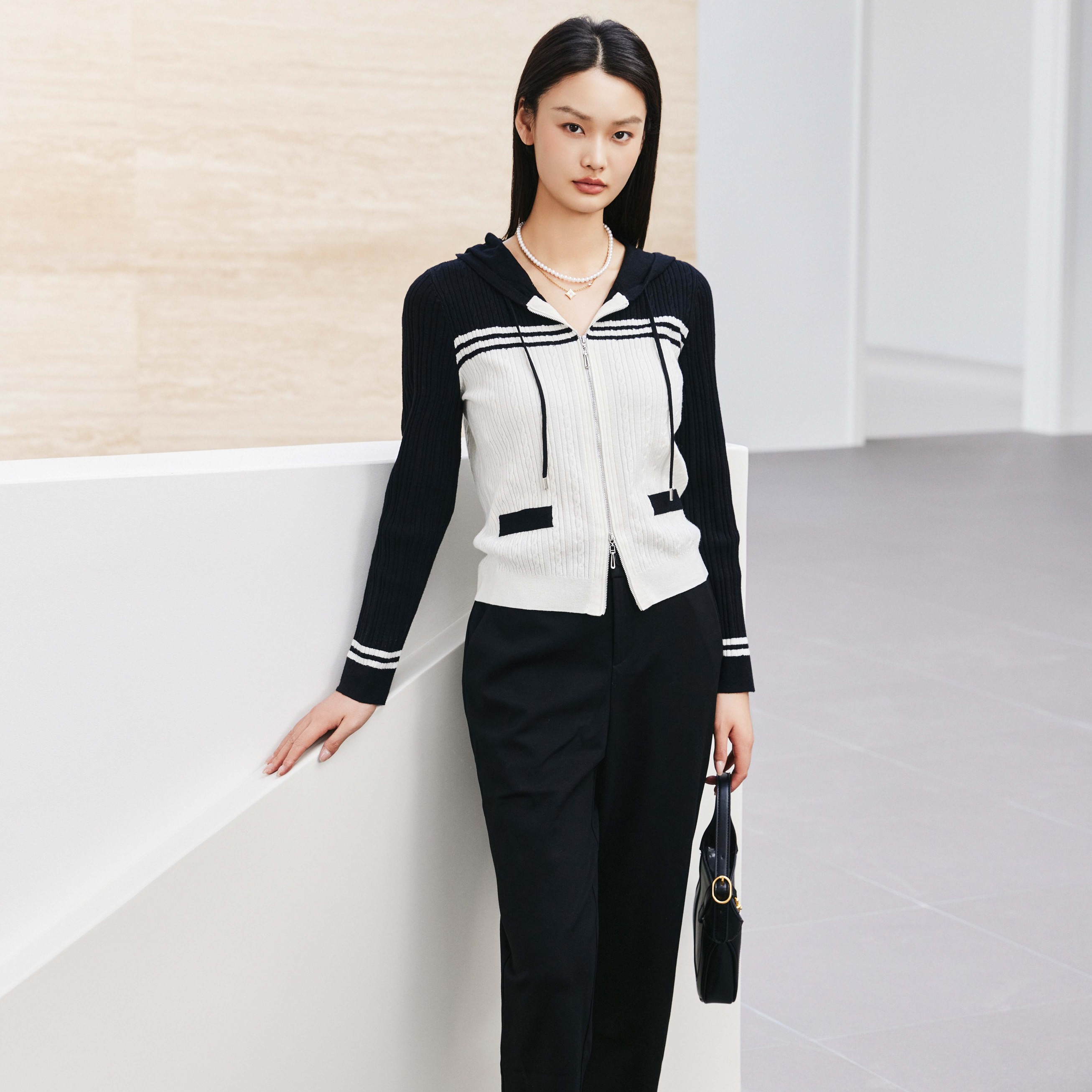 【俪妍】春装新款带帽条纹针织 LY77538