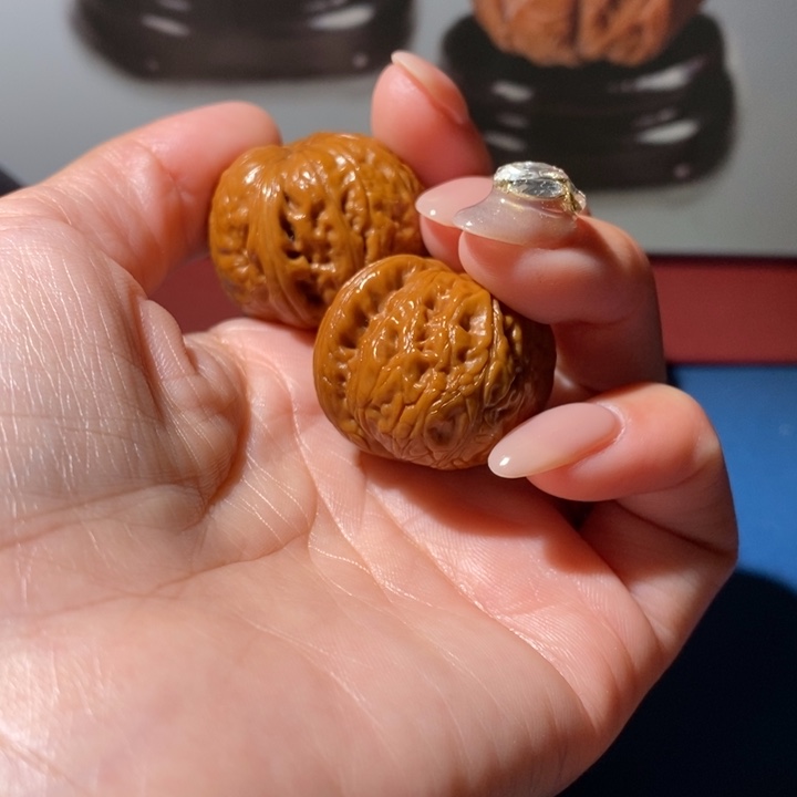 文玩核桃吊坠大***大元宝