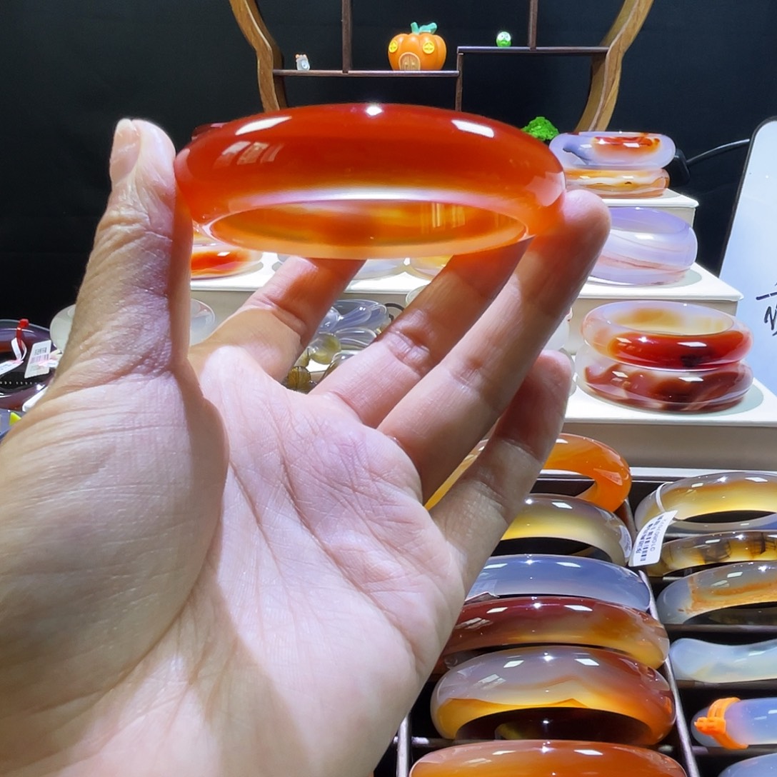 玛瑙/玉髓未镶嵌手镯