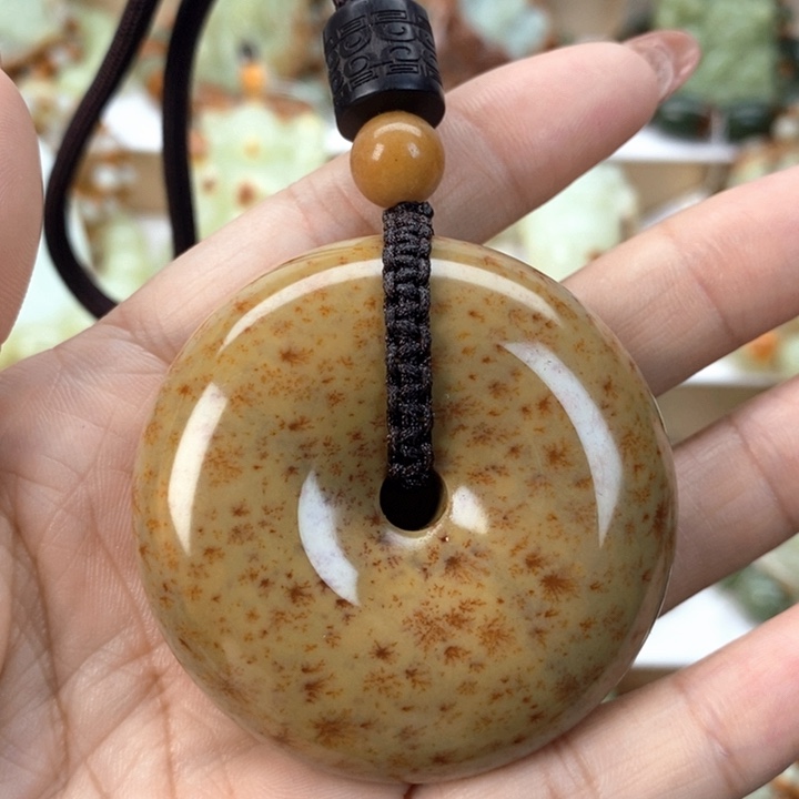 【闪购商品】透闪石质玉把件未镶嵌