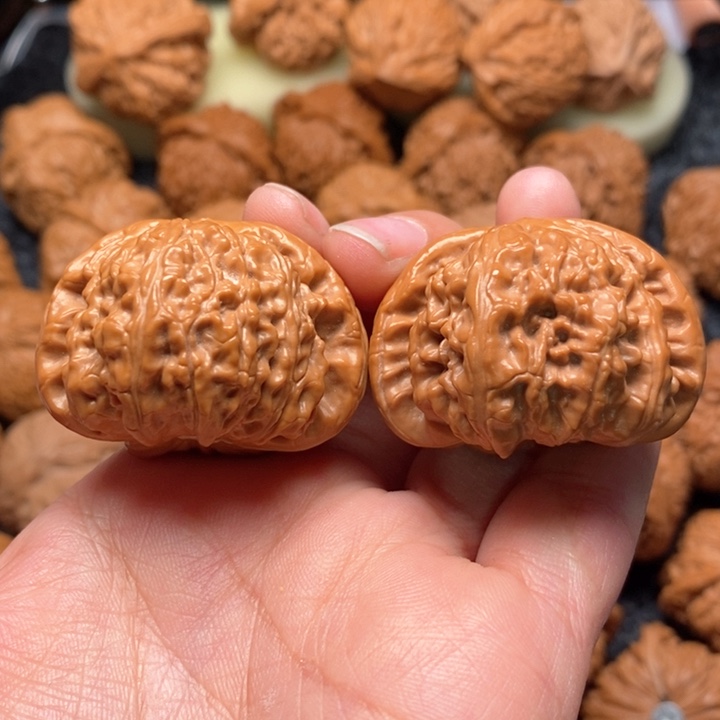 文玩核桃把件精品球白39