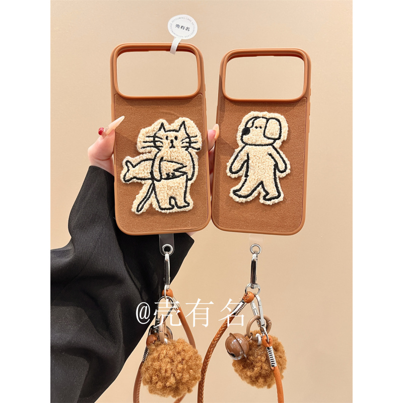 美拉德棕刺绣线条猫狗挂件皮绳适用苹果17手机壳iPhone16/15/14软