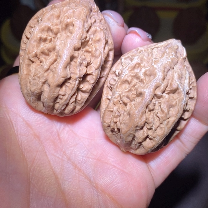 文玩核桃把件东北野生楸子小美38