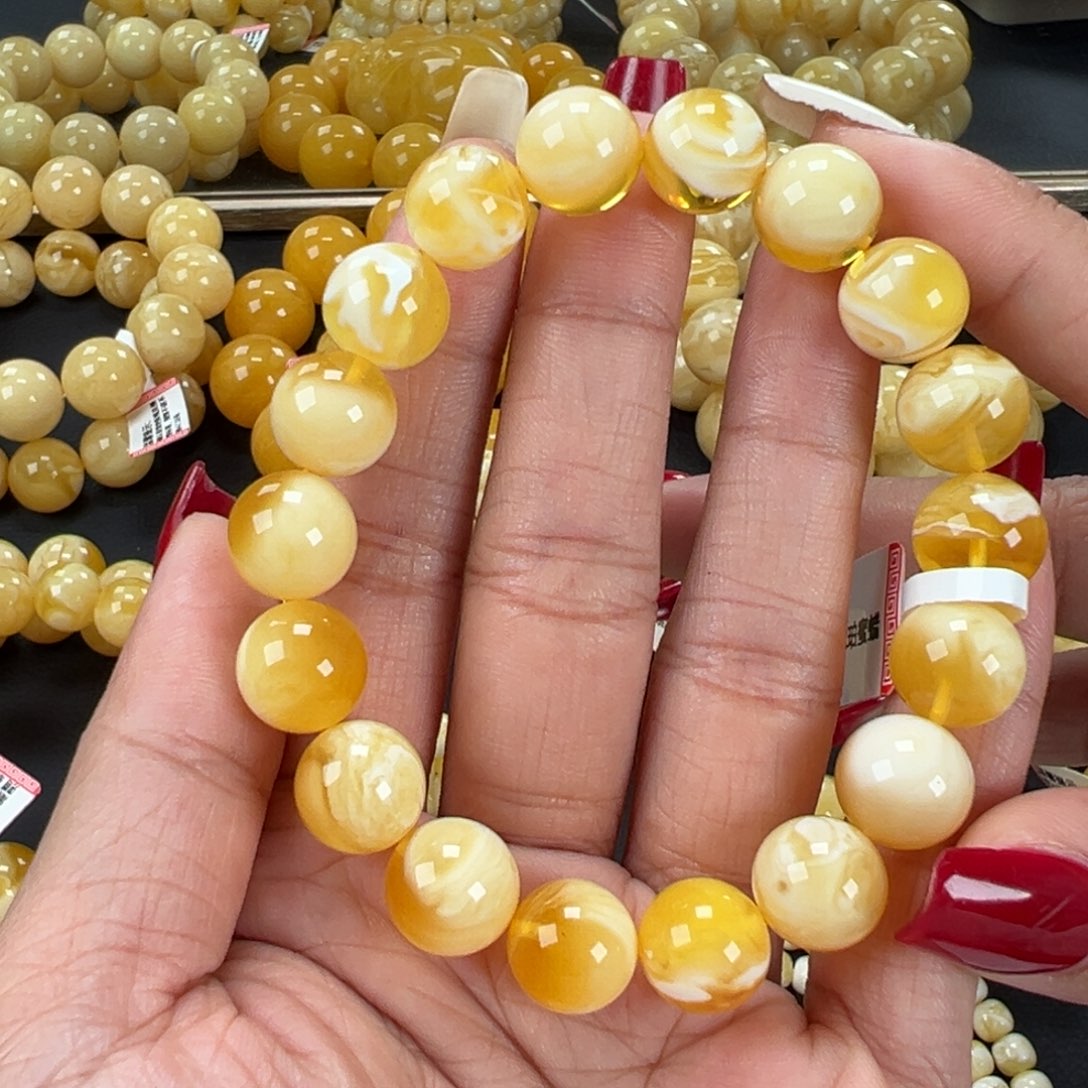 琥珀未镶嵌手链16.4克