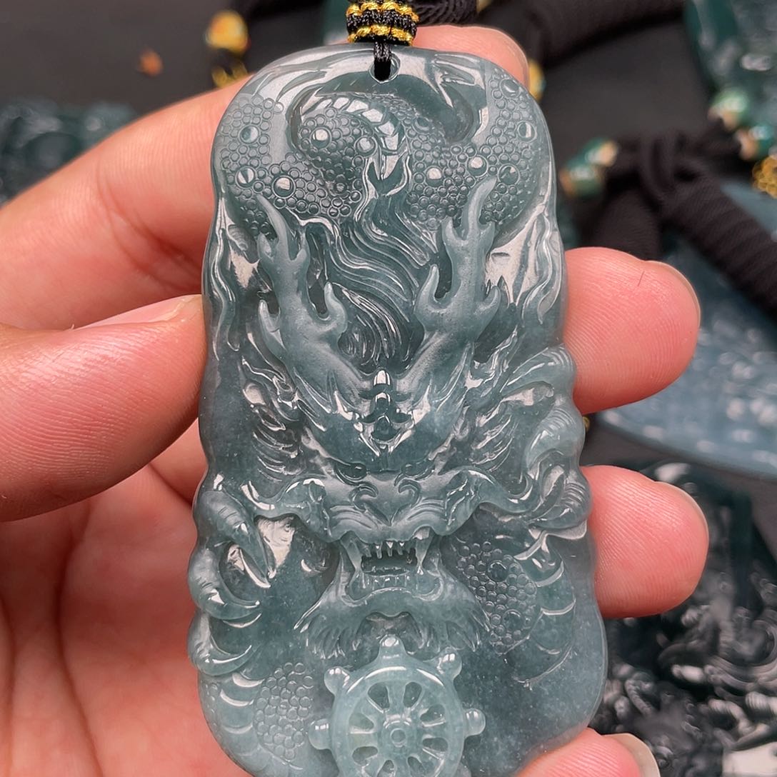 翡翠颈饰未镶嵌天然翡翠A货颈饰