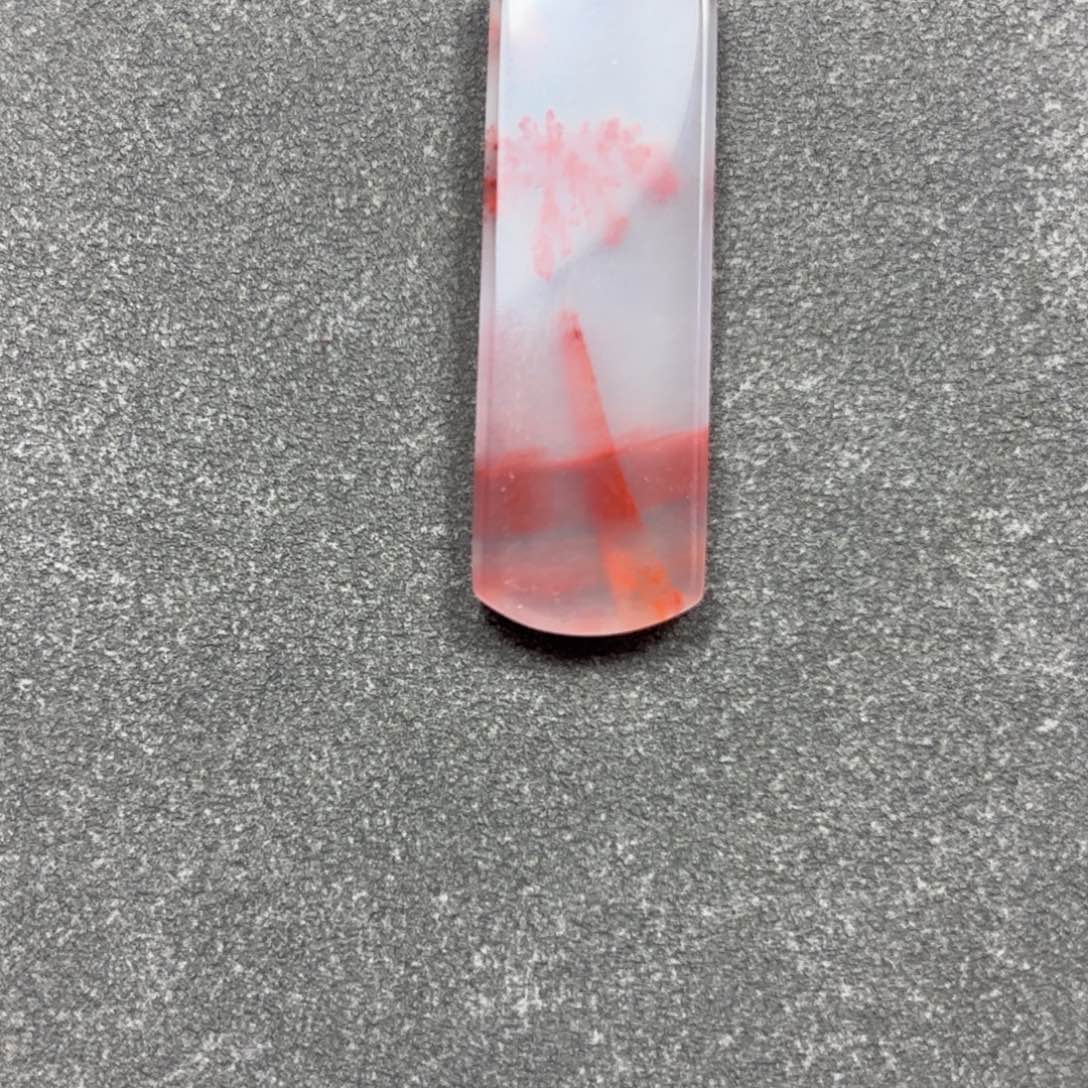 南红玛瑙车挂未镶嵌简**.