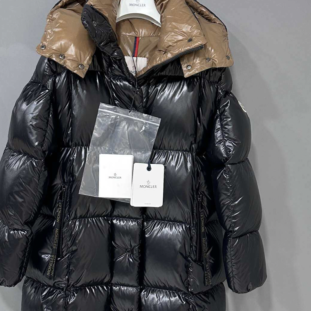 未使用 MONCLER 25新批次 长款黑金parana羽绒服/0码/36869