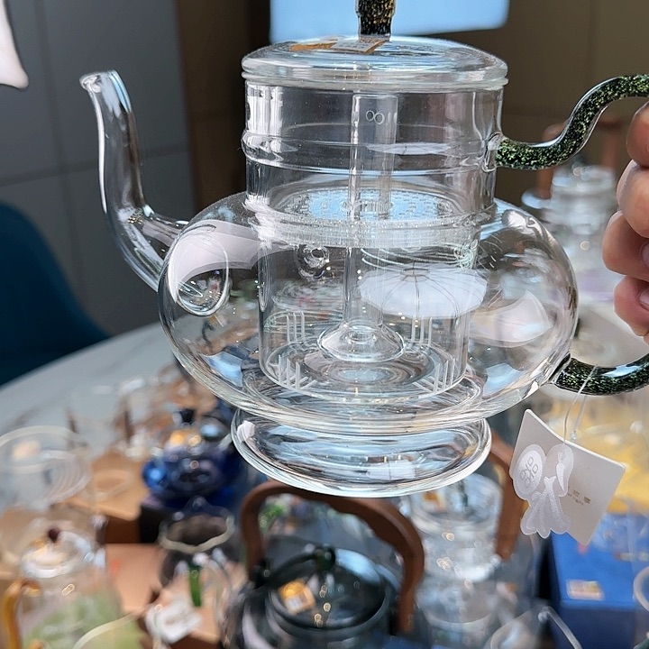 禾器黑金宫灯壶，，