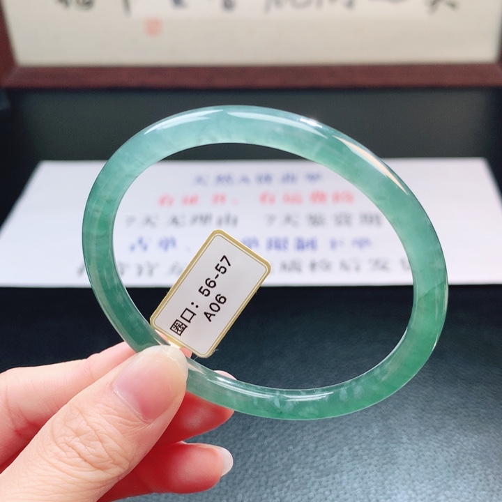 翡翠未镶嵌手镯翡翠手镯110