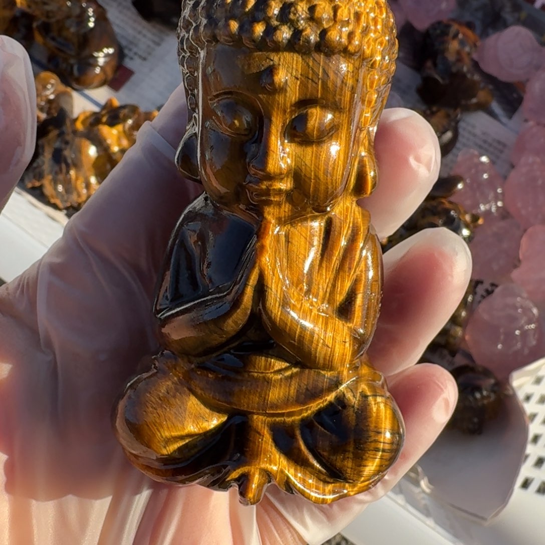 石材黄虎眼佛工的故事