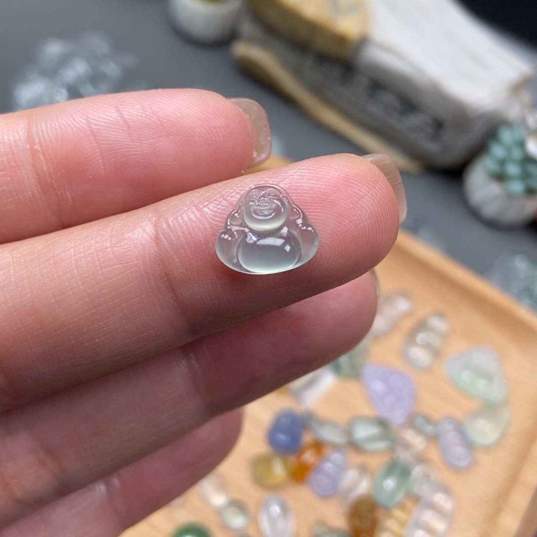 定制翡翠未镶嵌翡翠佛公