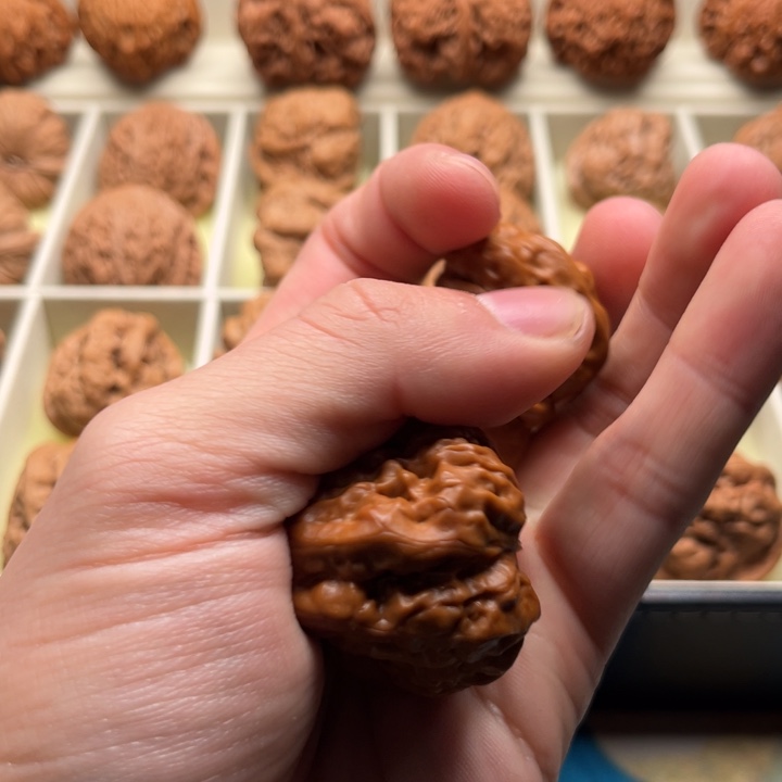 冰***米文玩核桃吊坠40蛙王毕业轻微色差 