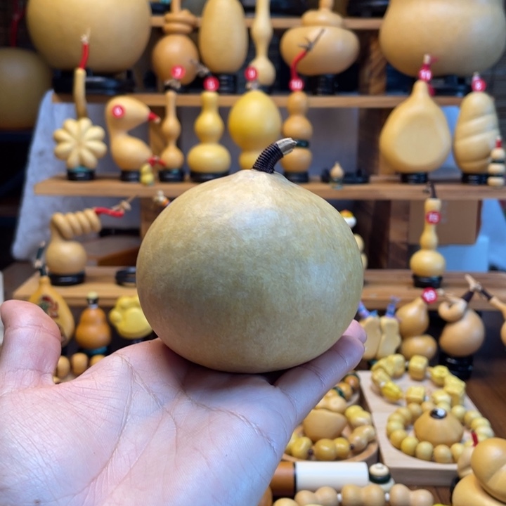 龙***主天然葫芦自然生长