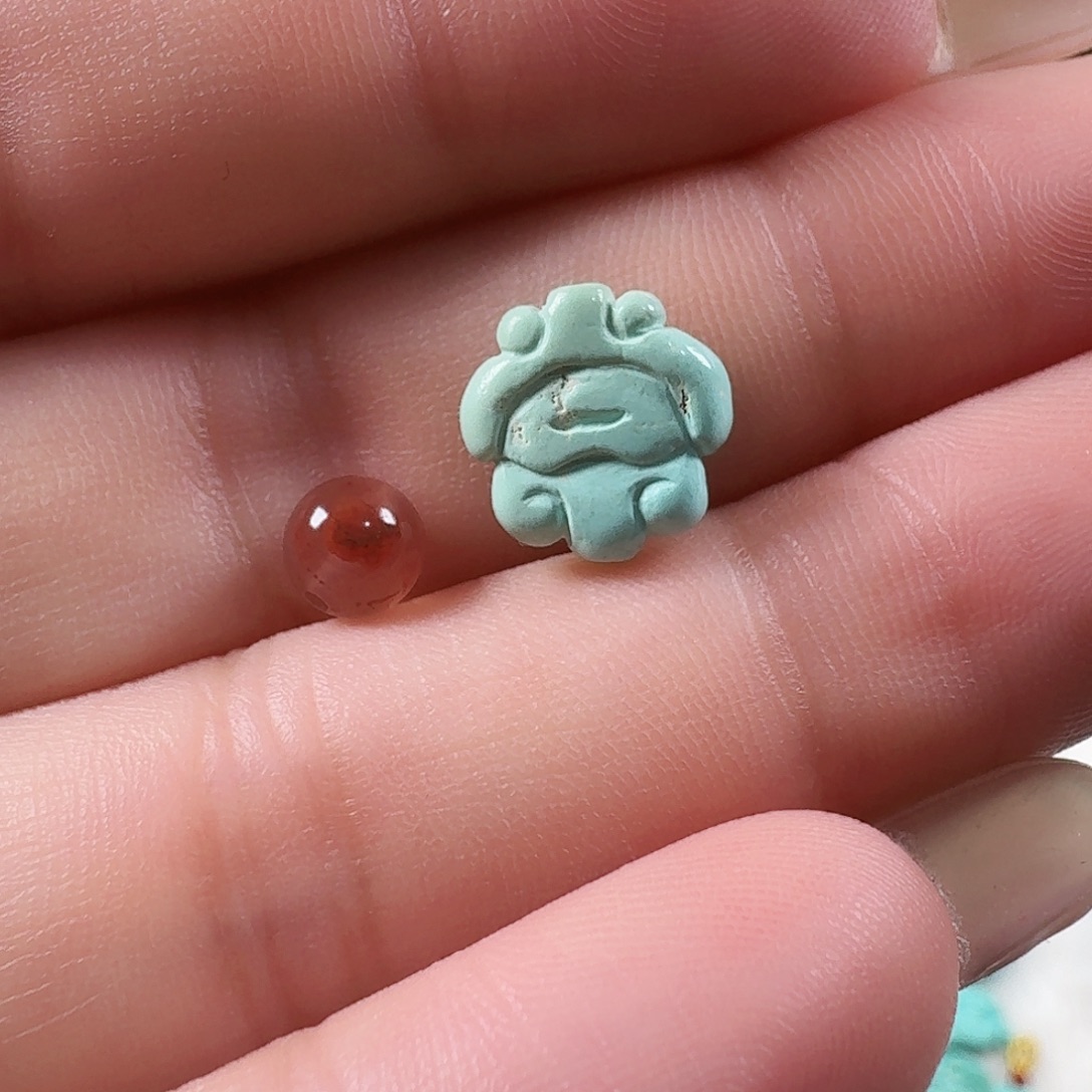 南红玛瑙未镶嵌颈饰