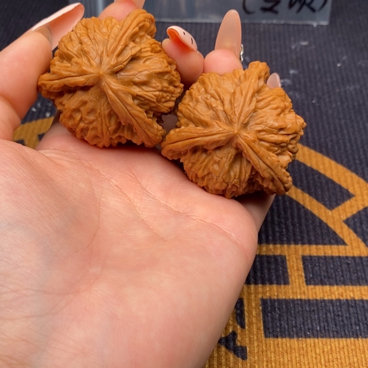 用***9吊坠文玩核桃白狮子